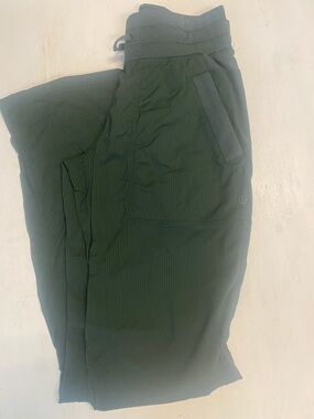 Lululemon Dark Green Athletic Jogger Pants